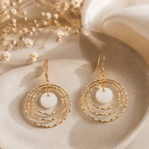 Boucles d'oreilles triple cercle et nacre